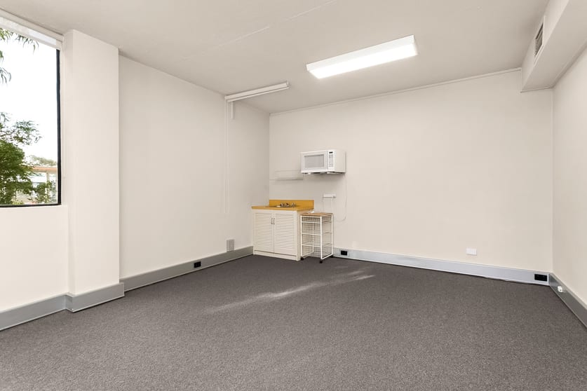 1/208 Whitehorse Road Blackburn VIC 3130 - Image 3
