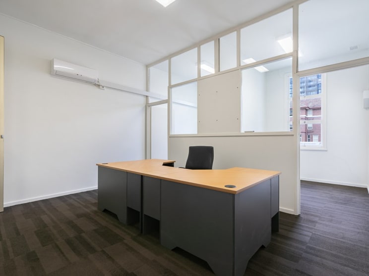 12/201 Mann Street Gosford NSW 2250 - Image 2