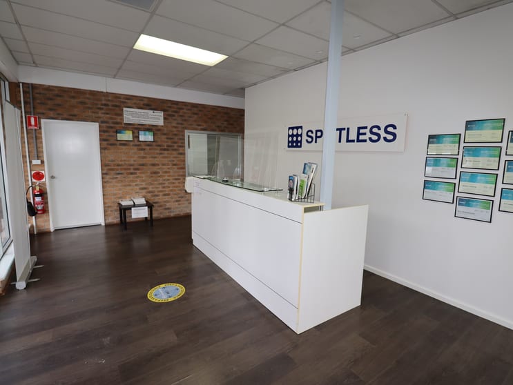 Click to view all images 5/13 Ralph Black Drive North Wollongong NSW 2500 - Image 2