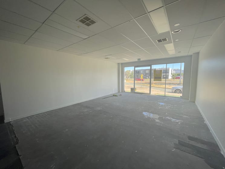 Click to view all images 1/65 Anthony Rolfe Ave Gungahlin ACT 2912 - Image 3