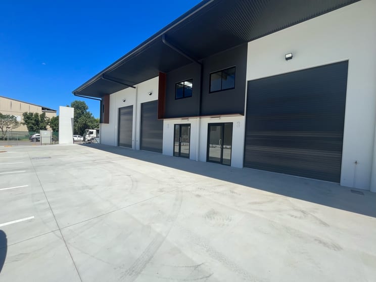3/2 Page Street Kunda Park QLD 4556 - Image 2