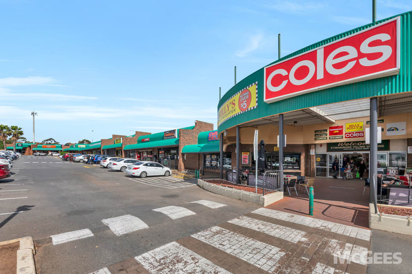 Click to view all images 176 Yorktown Road Craigmore SA 5114 - Image 3