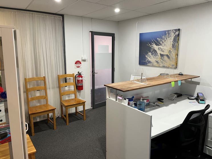 Click to view all images Shop 4/17-19 East Parade Sutherland NSW 2232 - Image 2