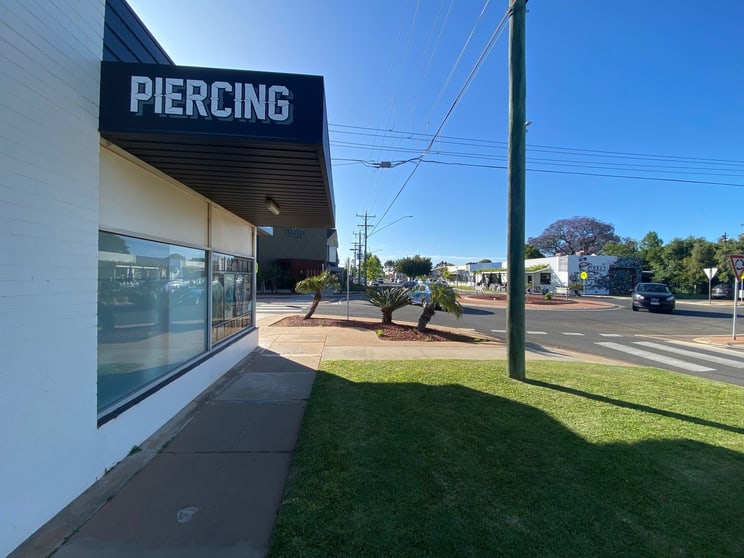 Click to view all images 121-123 Pine Avenue Mildura VIC 3500 - Image 2