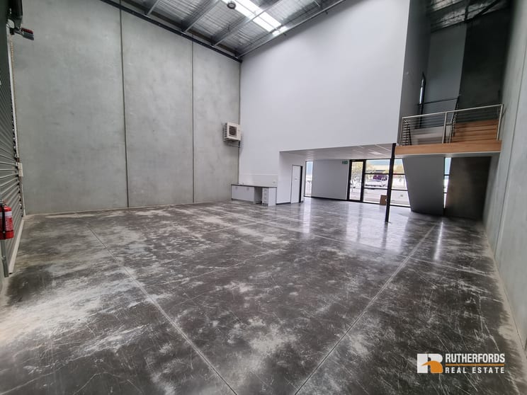 Click to view all images 45/16 Dunstans Court Thomastown VIC 3074 - Image 3