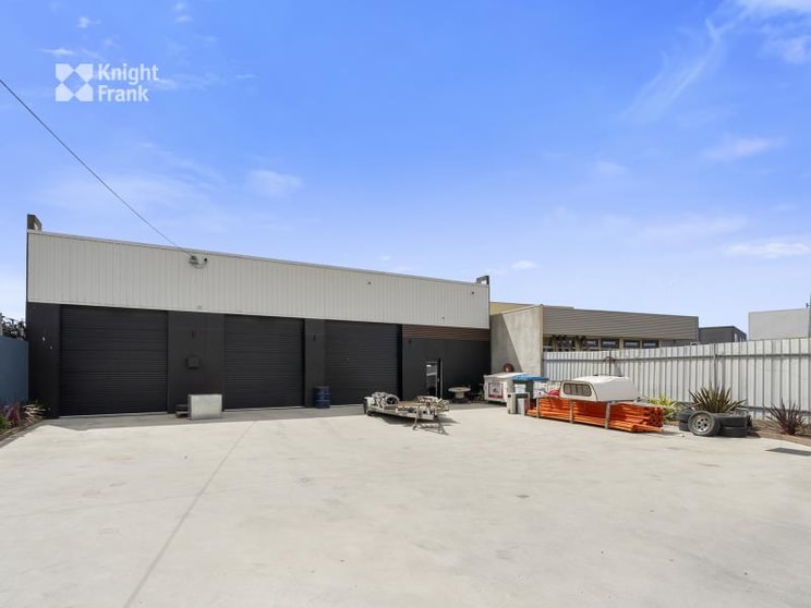Click to view all images 87 Sunderland Street Derwent Park TAS 7009 - Image 2