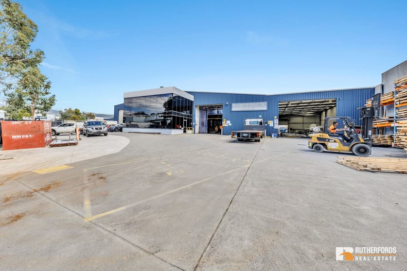 Click to view all images 35 Kalman Drive Boronia VIC 3155 - Image 1