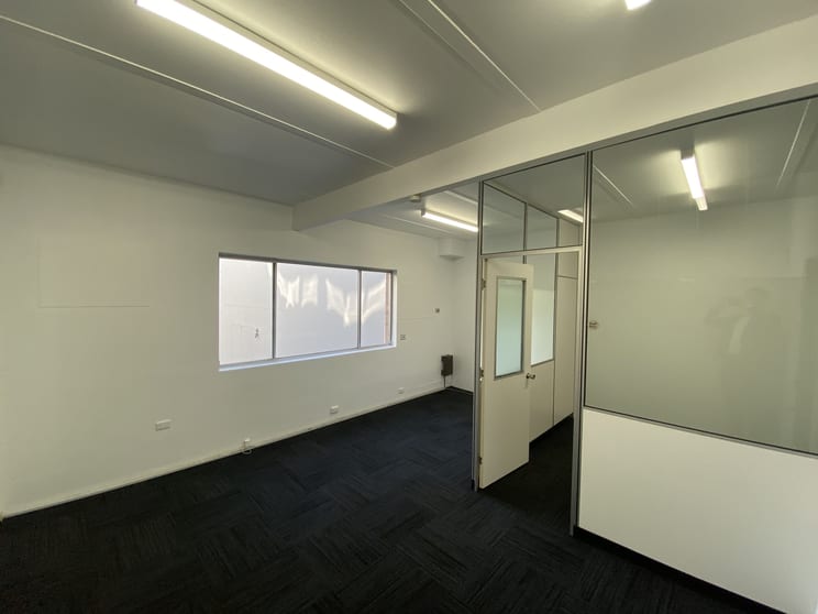 Suite 4/9 Oaks Avenue Dee Why NSW 2099 - Image 2