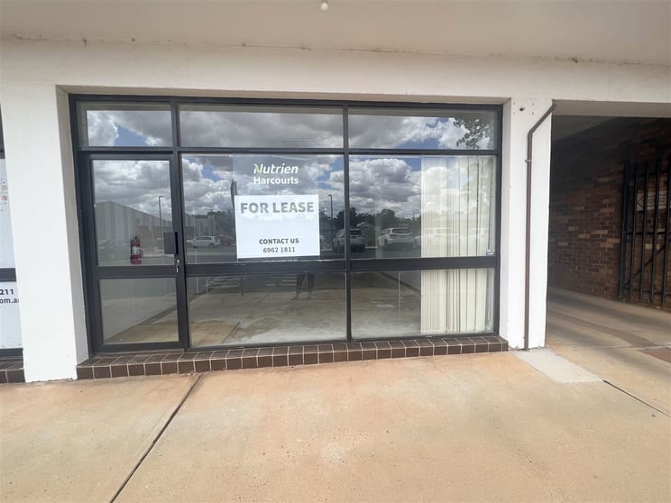 20 Olympic Street Griffith NSW 2680 - Image 1