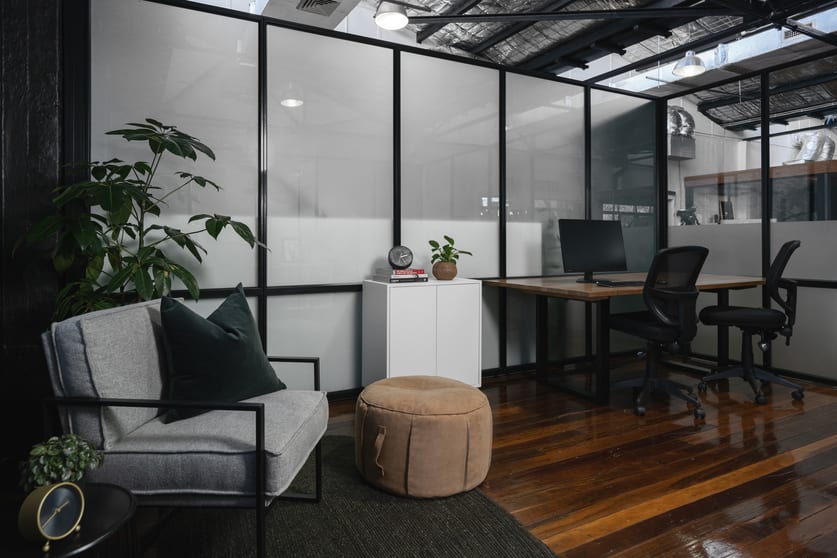 Click to view all images 1/557 Young Street Albury NSW 2640 - Image 2