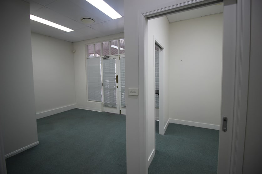 F2/12-14 Lake Street Cairns City QLD 4870 - Image 2