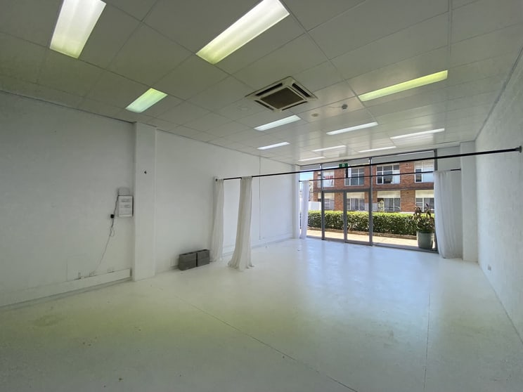 Click to view all images 4/42-46 Wattle Road Brookvale NSW 2100 - Image 2