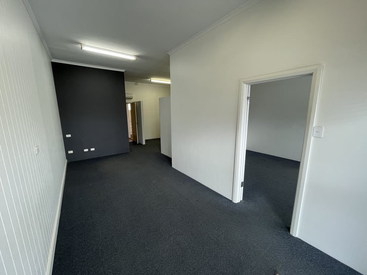 Click to view all images 571 Grange Road Grange SA 5022 - Image 3