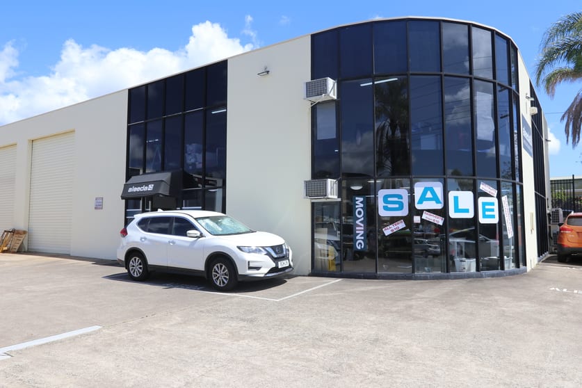 Click to view all images 1/29 Taree Street Burleigh Heads QLD 4220 - Image 1