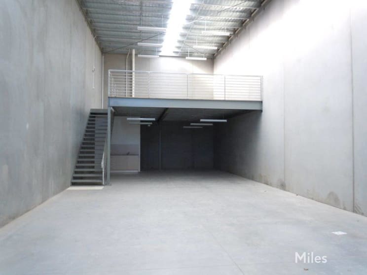 10 Vear Street Heidelberg West VIC 3081 - Image 2