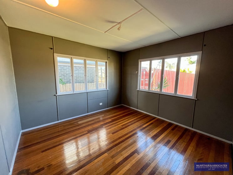Click to view all images Virginia QLD 4014 - Image 2
