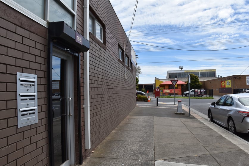 Click to view all images Unit B / 15, 1st fl Elonera Road Noble Park North VIC 3174 - Image 1
