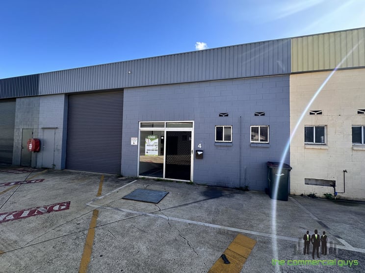 Click to view all images 4/15 Industry Dr Caboolture QLD 4510 - Image 3
