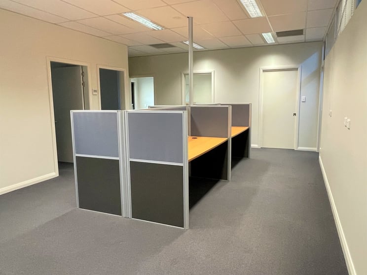 4/121-123 Allingham Street Armidale NSW 2350 - Image 2