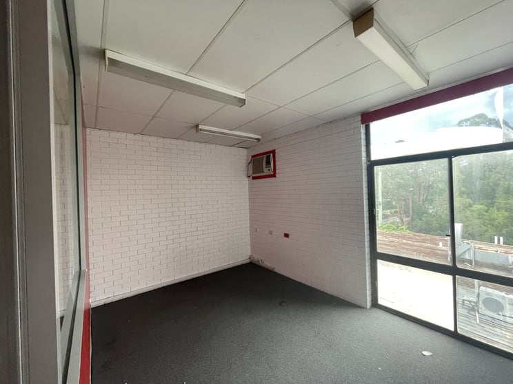 Click to view all images 4/189 Peats Ferry Road Hornsby NSW 2077 - Image 1