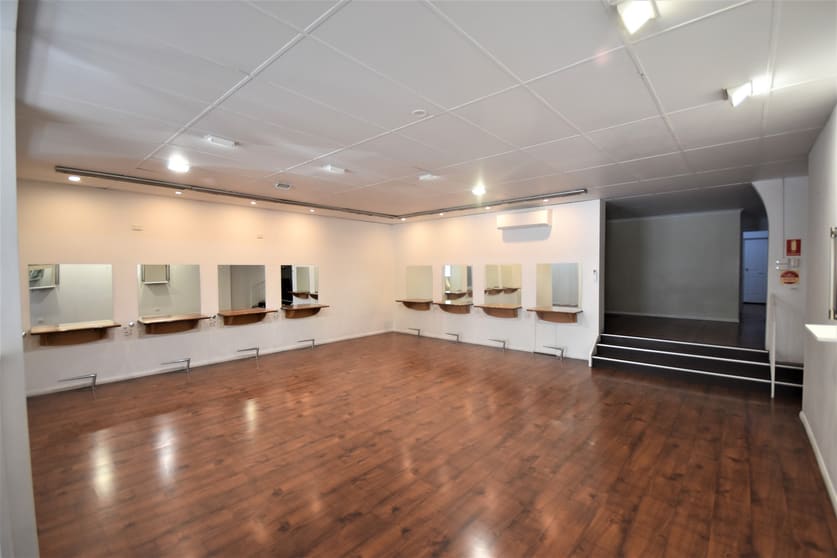 Click to view all images 542 Olive Street Albury NSW 2640 - Image 1