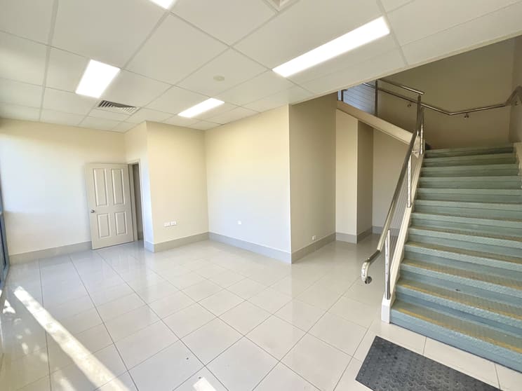 Click to view all images Unit 2, 2 Metal Pit Drive Mayfield West NSW 2304 - Image 3