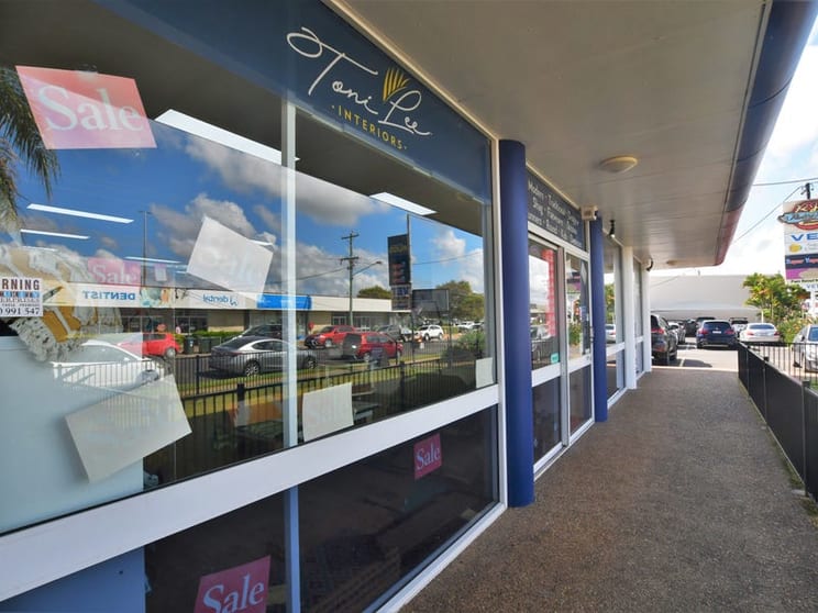 Click to view all images 1/10 Heidke Street Avoca QLD 4670 - Image 3