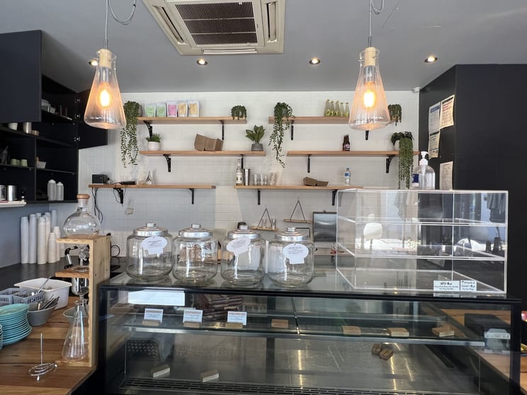 Click to view all images 2/21 Brunswick Road Brunswick East VIC 3057 - Image 3