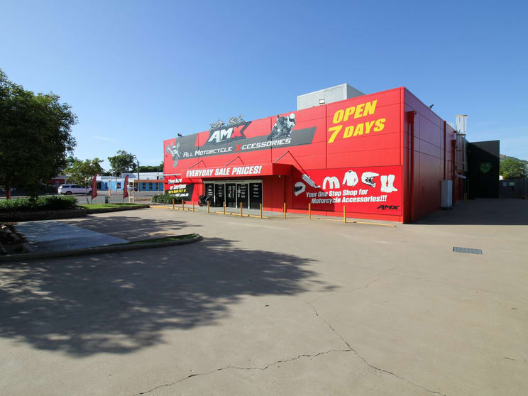 Click to view all images 172 Charters Towers Road Hermit Park QLD 4812 - Image 2