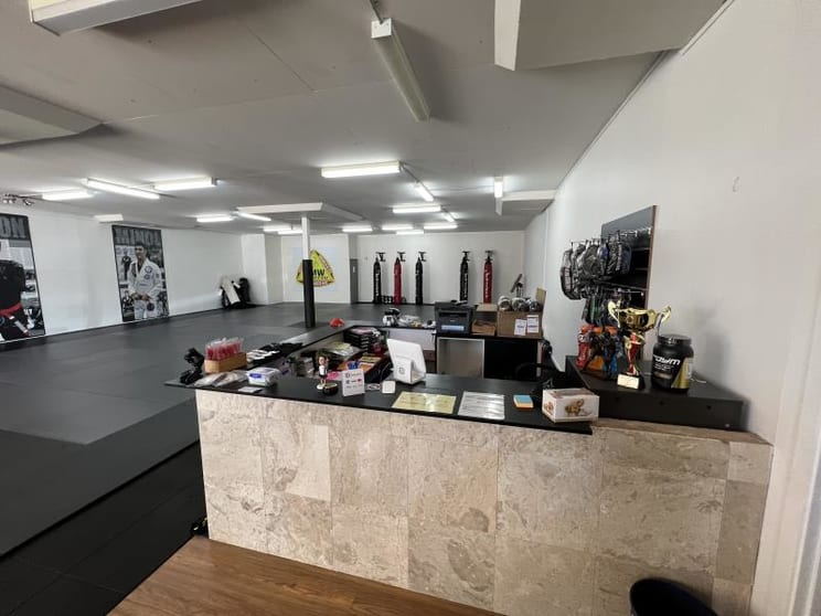 Click to view all images Unit 5/92-96 Wollongong Street Fyshwick ACT 2609 - Image 3
