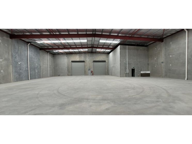10 Barrel Way Canning Vale WA 6155 - Image 2