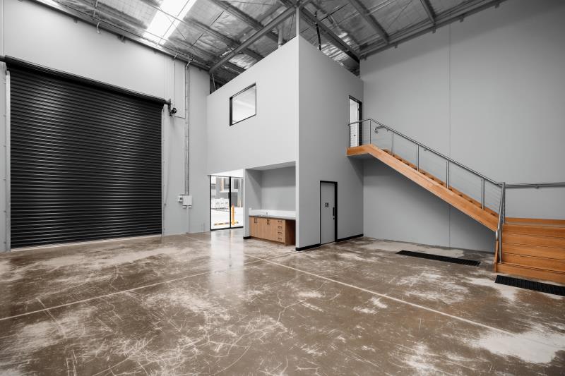 Click to view all images 4/21 McIntosh Street Airport West VIC 3042 - Image 3