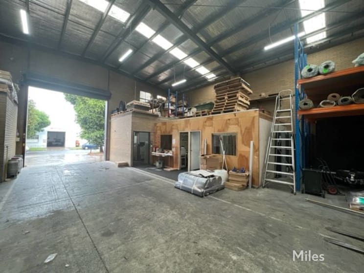 4 Reserve Street Preston VIC 3072 - Image 2