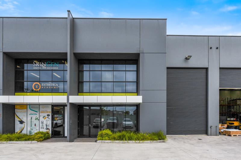 2/4 Bridge Road Keysborough VIC 3173 - Image 1
