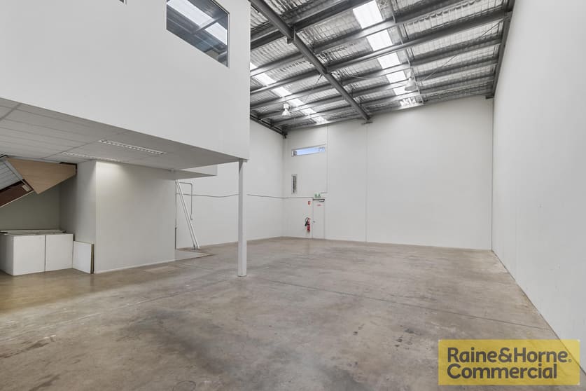 Click to view all images B4/5 Grevillea Place Brisbane Airport QLD 4008 - Image 2