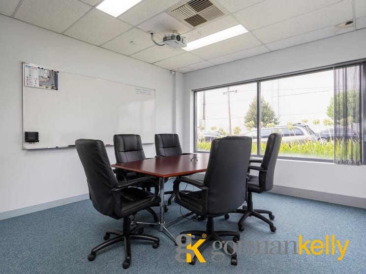 Unit 1/21 Thornton Crescent Mitcham VIC 3132 - Image 3