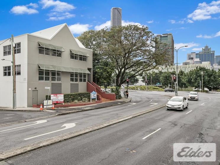 Click to view all images 8/17 Peel Street South Brisbane QLD 4101 - Image 3