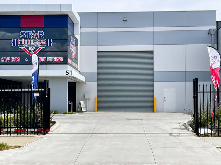 Click to view all images 51 Futures Road Cranbourne West VIC 3977 - Image 2