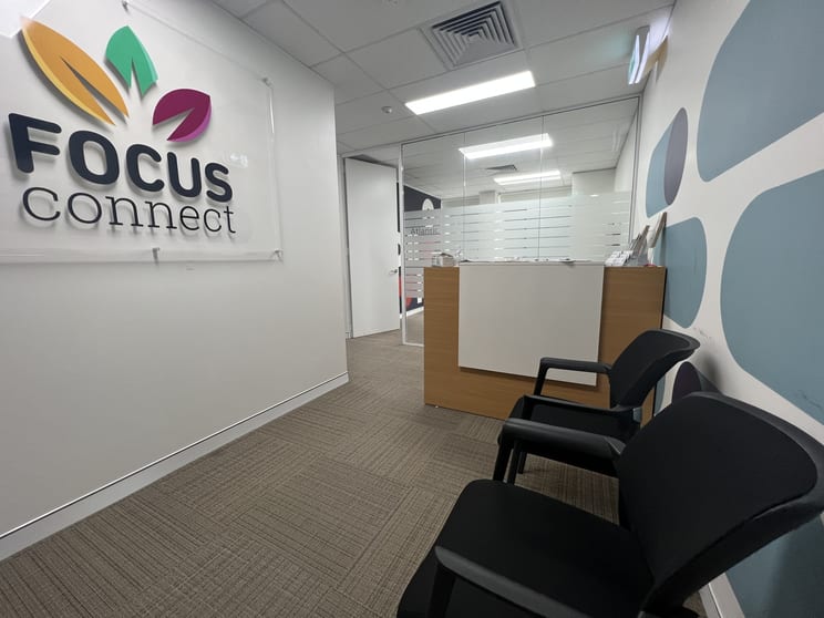 Click to view all images 4/68 Oxford Road Ingleburn NSW 2565 - Image 3