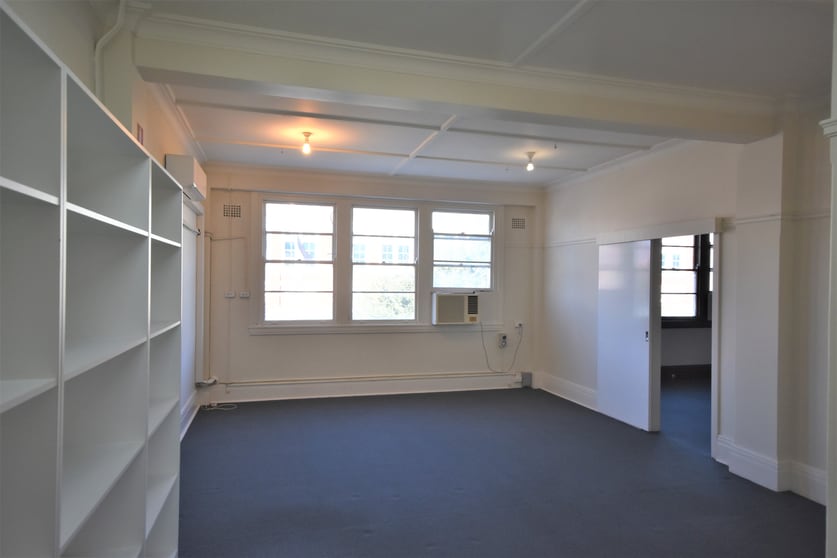 Click to view all images Level 1, 2 & 3/571 Dean Street Albury NSW 2640 - Image 2