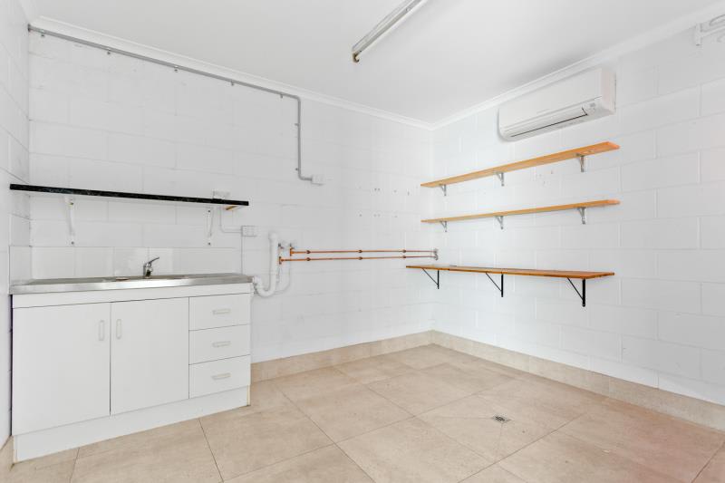 Click to view all images Ground Shop 5/14 Denham Street Rockhampton City QLD 4700 - Image 3