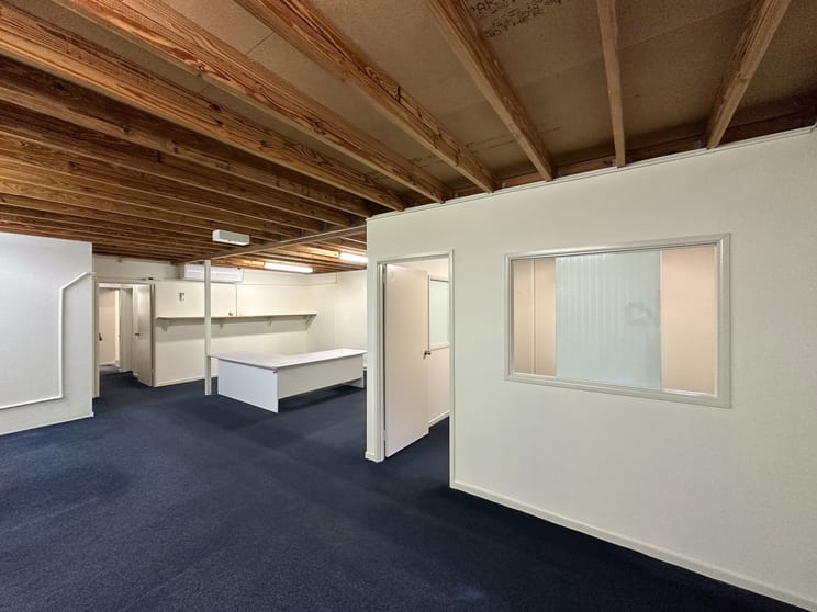 Click to view all images Unit 2A/40 Technology Drive Warana QLD 4575 - Image 2