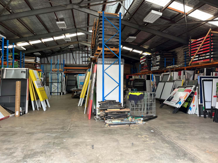 Click to view all images Bellingara Road Miranda NSW 2228 - Image 2