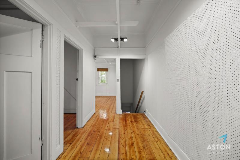 Click to view all images 422 Centre Road Bentleigh VIC 3204 - Image 3