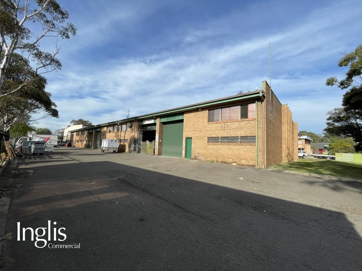 Click to view all images 1/11 Lancaster Street Ingleburn NSW 2565 - Image 2