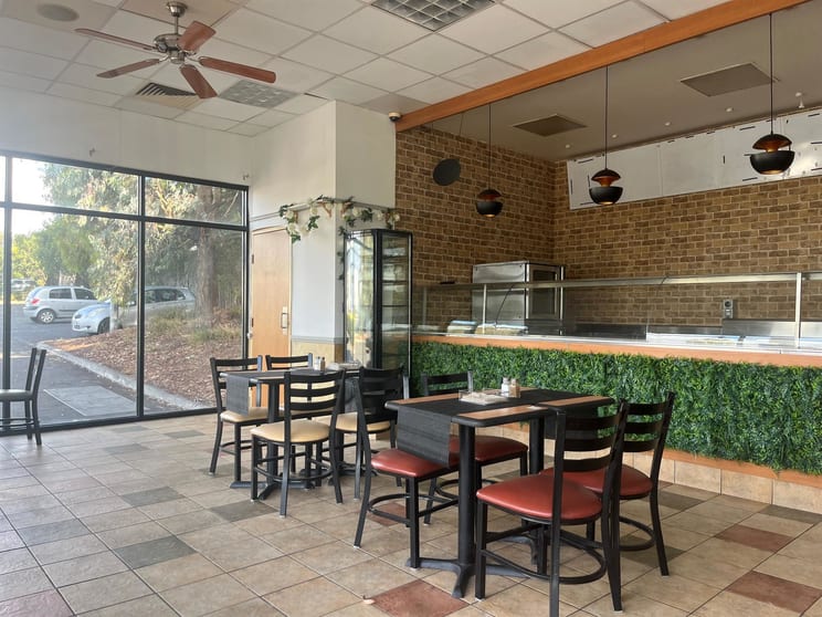 Click to view all images 3/506 Mountain Highway Wantirna VIC 3152 - Image 3