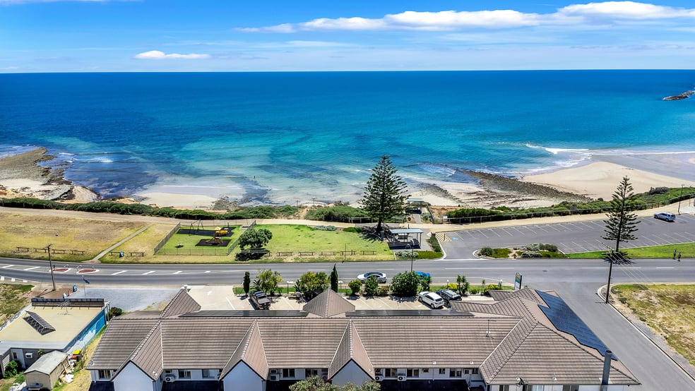 Click to view all images 153-157 Esplanade Port Noarlunga South SA 5167 - Image 2
