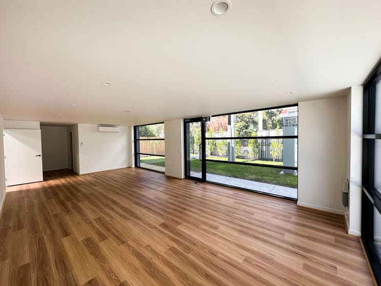 Click to view all images 1 Kiel Close Kilsyth VIC 3137 - Image 3