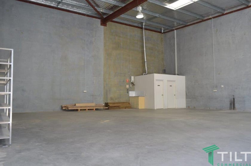 Click to view all images 2/25 Harris Road Malaga WA 6090 - Image 3