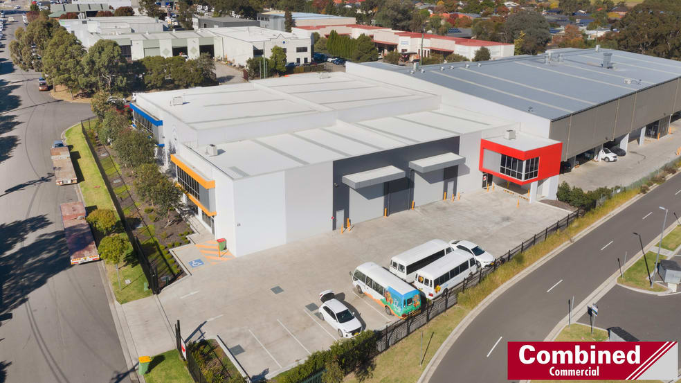 Click to view all images 4/2 Forge Place Narellan NSW 2567 - Image 1